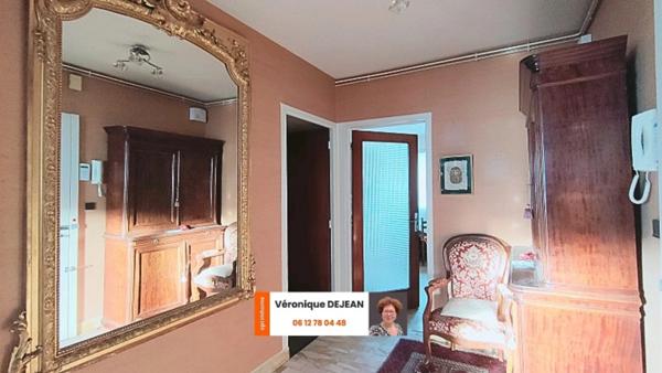 Appartement T4 – 102 m² – Clermont-Ferrand centre (Place de Jaude, Les Salins) – Balcon, 3 parkings, ascenseur - Profession libérale