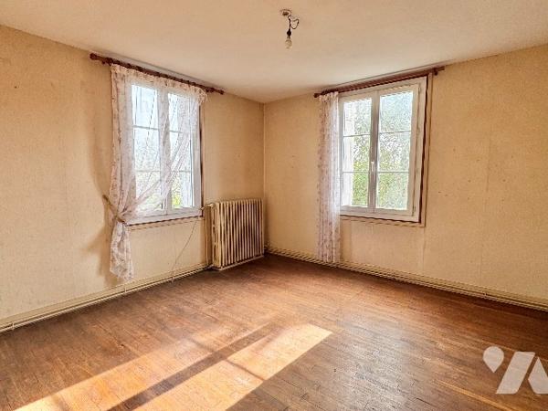 Maison de caractère avec 4 chambres - Proche commerces et écoles