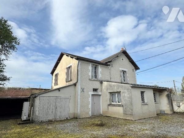Maison de caractère avec 4 chambres - Proche commerces et écoles