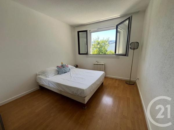 Appartement F3 à vendre  3 pièces - 73,04 m 2   ST JULIEN EN GENEVOIS  - 74