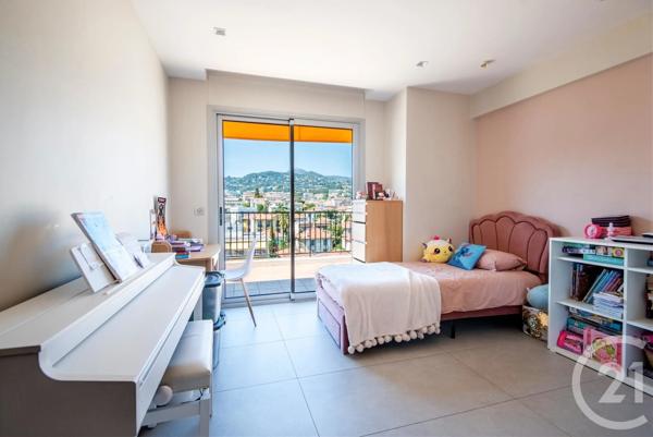 Appartement F5 à vendre  5 pièces - 116 m 2   NICE  - 06