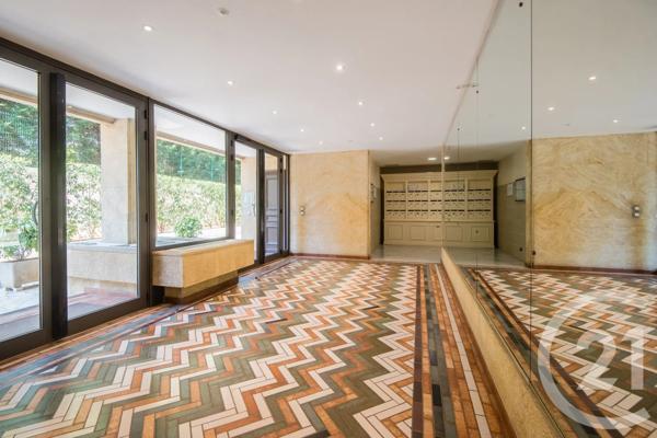 Appartement F5 à vendre  5 pièces - 116 m 2   NICE  - 06