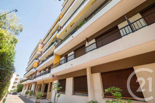 Appartement F5 à vendre  5 pièces - 116 m 2   NICE  - 06