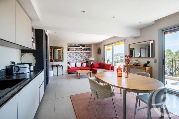 Appartement F5 à vendre  5 pièces - 116 m 2   NICE  - 06