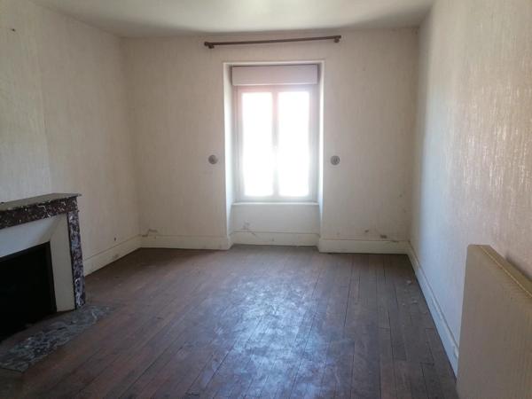 Vente Immeuble 16 pièces 400 m2 à Ardes