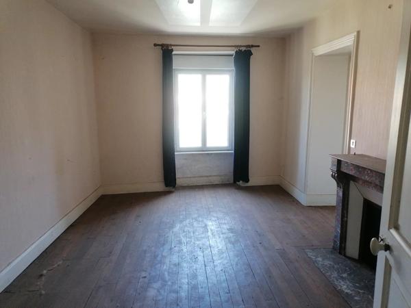 Vente Immeuble 16 pièces 400 m2 à Ardes