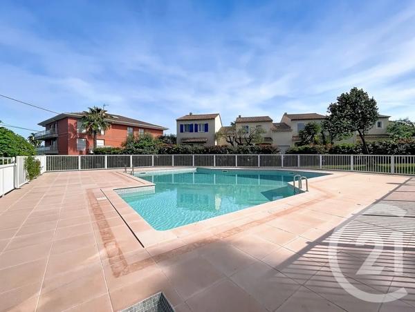 Appartement T2 à vendre  2 pièces - 49 m 2   ANTIBES  - 06