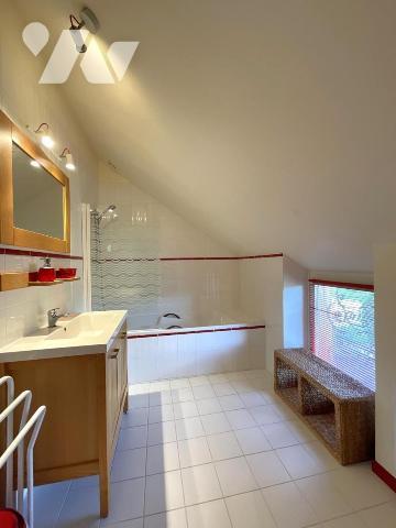 Maison - 245 m² - MONT PRES CHAMBORD