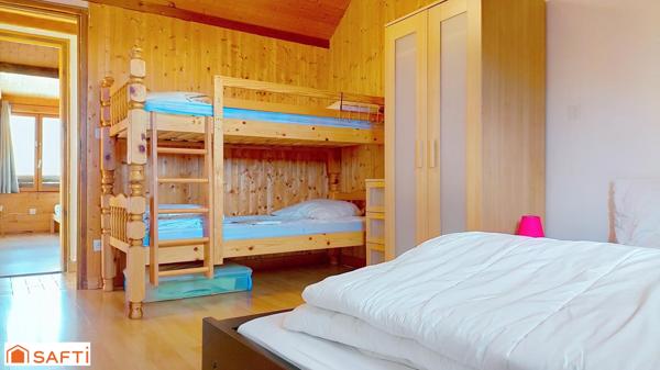 Chalet composé de trois appartements