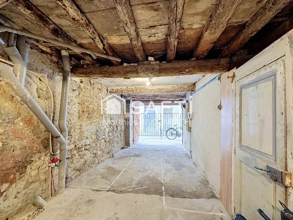 Deux studios climatisés + garage de 30 m²
