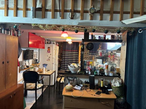 Immeuble à vendre à Ambarès-et-Lagrave en Gironde (33440), ref : 013/340