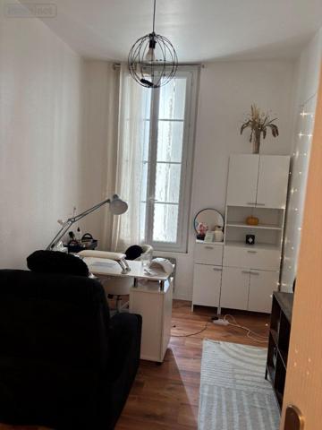 Immeuble à vendre à Ambarès-et-Lagrave en Gironde (33440), ref : 013/340