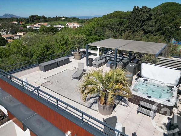 Appartement T4 à vendre  4 pièces - 89,09 m 2   FREJUS  - 83