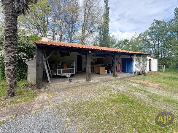 Vente maison Bois De Cene : 364 000 € - AJP Immobilier Challans