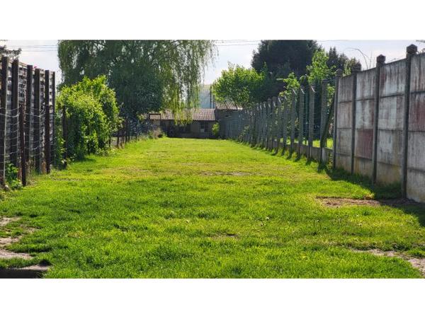 "En exclusivité", située sur la commune de Saint-Amand les eaux, maison de ville de 86 m2 habitables.