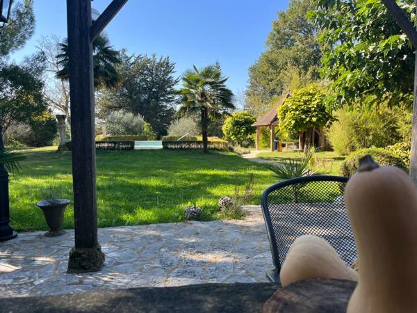 Dpt Gers (32), à vendre NOGARO proche, TRES ELEGANTE PROPRIETE RURALE sur 4.5 hectares, MAISON de MAITRE, GITE, deux piscines neuves, parc séculaire, SANS NUISANCE