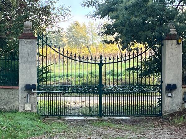 Dpt Gers (32), à vendre NOGARO proche, TRES ELEGANTE PROPRIETE RURALE sur 4.5 hectares, MAISON de MAITRE, GITE, deux piscines neuves, parc séculaire, SANS NUISANCE