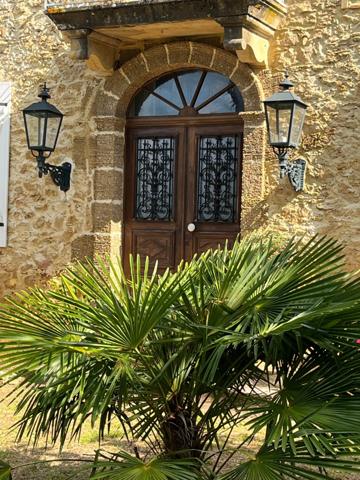 Dpt Gers (32), à vendre NOGARO proche, TRES ELEGANTE PROPRIETE RURALE sur 4.5 hectares, MAISON de MAITRE, GITE, deux piscines neuves, parc séculaire, SANS NUISANCE