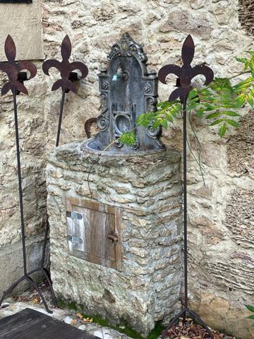 Dpt Gers (32), à vendre NOGARO proche, TRES ELEGANTE PROPRIETE RURALE sur 4.5 hectares, MAISON de MAITRE, GITE, deux piscines neuves, parc séculaire, SANS NUISANCE