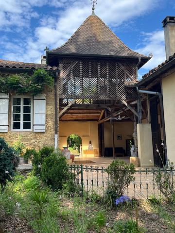 Dpt Gers (32), à vendre NOGARO proche, TRES ELEGANTE PROPRIETE RURALE sur 4.5 hectares, MAISON de MAITRE, GITE, deux piscines neuves, parc séculaire, SANS NUISANCE