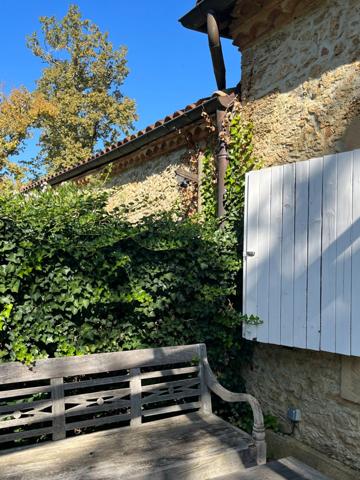 Dpt Gers (32), à vendre NOGARO proche, TRES ELEGANTE PROPRIETE RURALE sur 4.5 hectares, MAISON de MAITRE, GITE, deux piscines neuves, parc séculaire, SANS NUISANCE