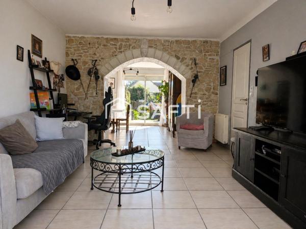 Benjamin Marcouiller vous propose : Maison 5 pièces.