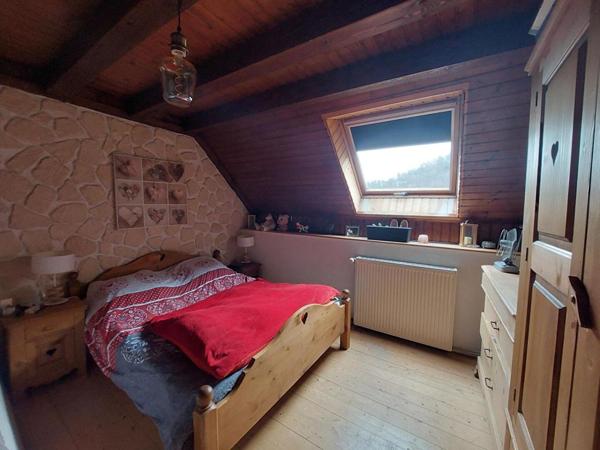 À Vendre Maison Divisible en 3 Logements