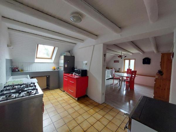 À Vendre Maison Divisible en 3 Logements
