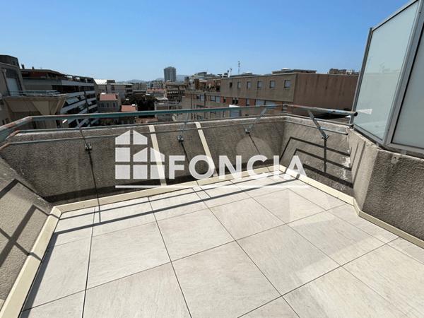 Location Appartement 2 pièces 49.3 m² - 4 SQUARE DES FRERES AMBROGIANI Marseille 13008