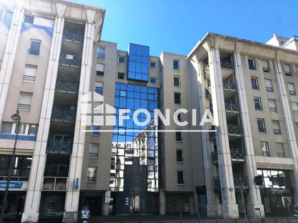 Location Appartement 2 pièces 49.3 m² - 4 SQUARE DES FRERES AMBROGIANI Marseille 13008