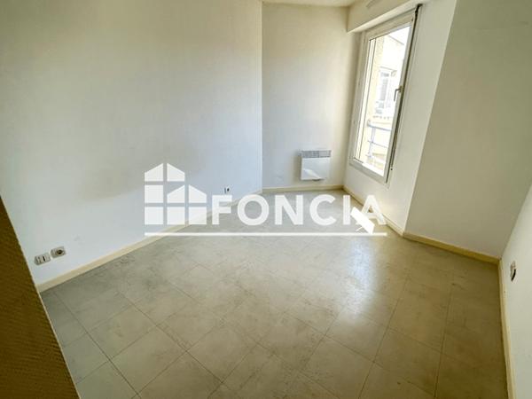 Location Appartement 2 pièces 49.3 m² - 4 SQUARE DES FRERES AMBROGIANI Marseille 13008