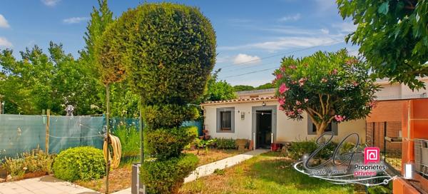 Maison rénovée 3 chambres avec jardin clos et deux places de parking