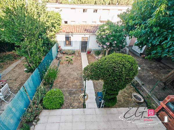 Maison rénovée 3 chambres avec jardin clos et deux places de parking