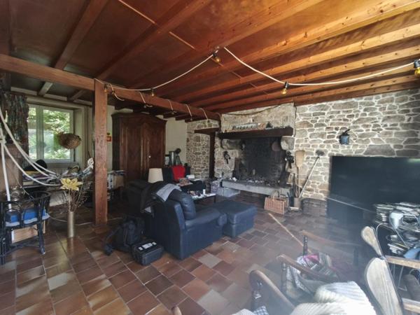 Maison située dans le bourg de Roz-sur-Couesnon