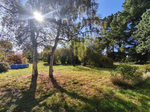 Maison située dans le bourg de Roz-sur-Couesnon