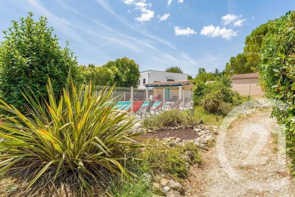 Maison à vendre  28 pièces - 440 m 2   ST CHRISTOL LES ALES  - 30