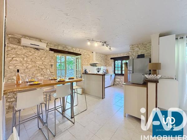 Maison à vendre 10 pièces 285 m² Ayguetinte