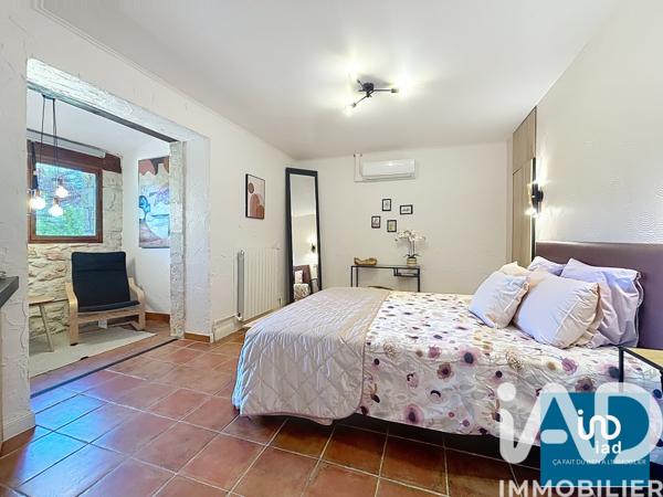 Maison à vendre 10 pièces 285 m² Ayguetinte