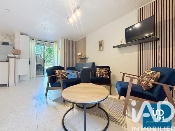 Maison à vendre 10 pièces 285 m² Ayguetinte