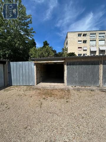 Parking à louer Versailles (78000)