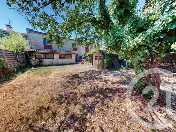 Maison à vendre  6 pièces - 136,53 m 2   CASTELGINEST  - 31