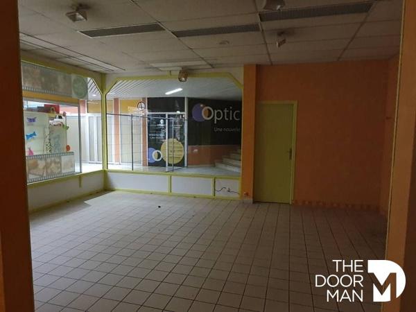 Locaux commerciaux - Vendu - 95 m² - MAYENNE | The Door Man