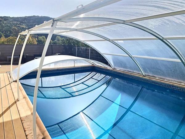 Maison individuelle 6 pièces 3 chambres 130 m2 Thoard (04380)