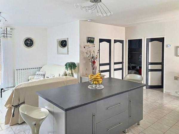 Maison individuelle 6 pièces 3 chambres 130 m2 Thoard (04380)