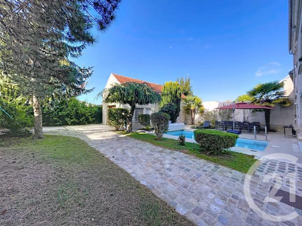 Maison à vendre  8 pièces - 198 m2 COMPIEGNE - 60