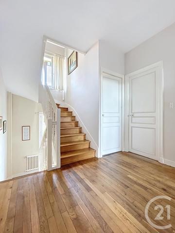 Maison à vendre  8 pièces - 198 m2 COMPIEGNE - 60
