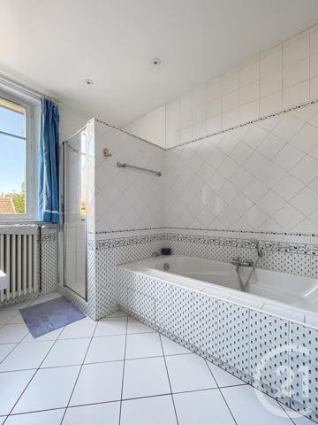 Maison à vendre  8 pièces - 198 m2 COMPIEGNE - 60