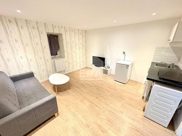 APPARTEMENT T2 MEUBLE A LOUER - BLOIS - PROCHE ECOLES & LYCEES, REFAIT A NEUF