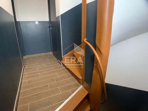 APPARTEMENT T2 MEUBLE A LOUER - BLOIS - PROCHE ECOLES & LYCEES, REFAIT A NEUF