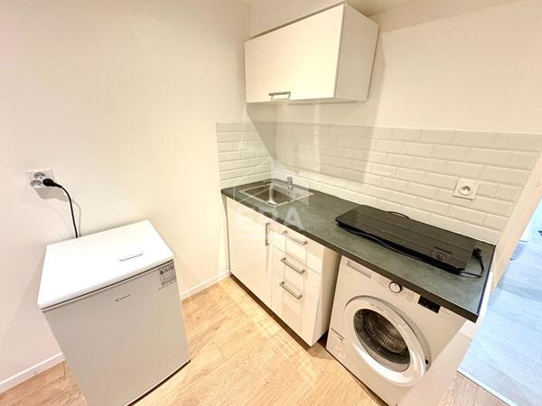 APPARTEMENT T2 MEUBLE A LOUER - BLOIS - PROCHE ECOLES & LYCEES, REFAIT A NEUF